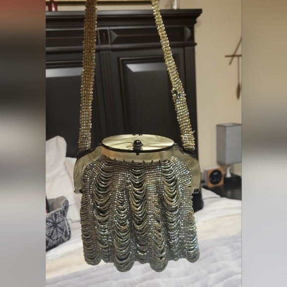 Rare Vintage 1920s Flapper Purse with Bakelite Opening. - Picture 2 of 9